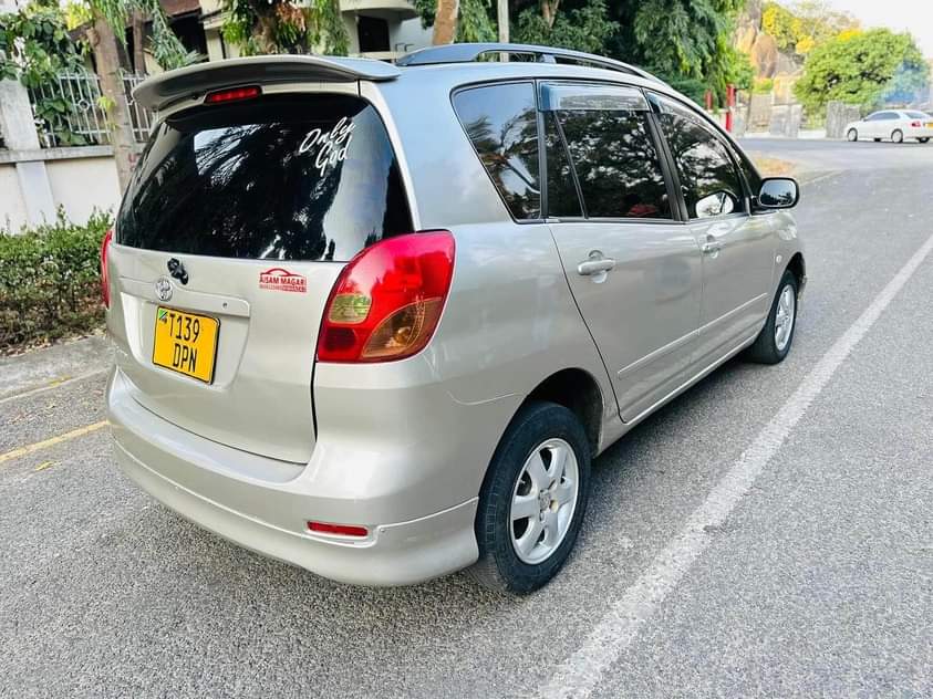 A picture of TOYOTA SPACIO