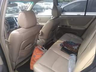 A picture of Neatly used 2005 Toyota highlander Buy and drive
