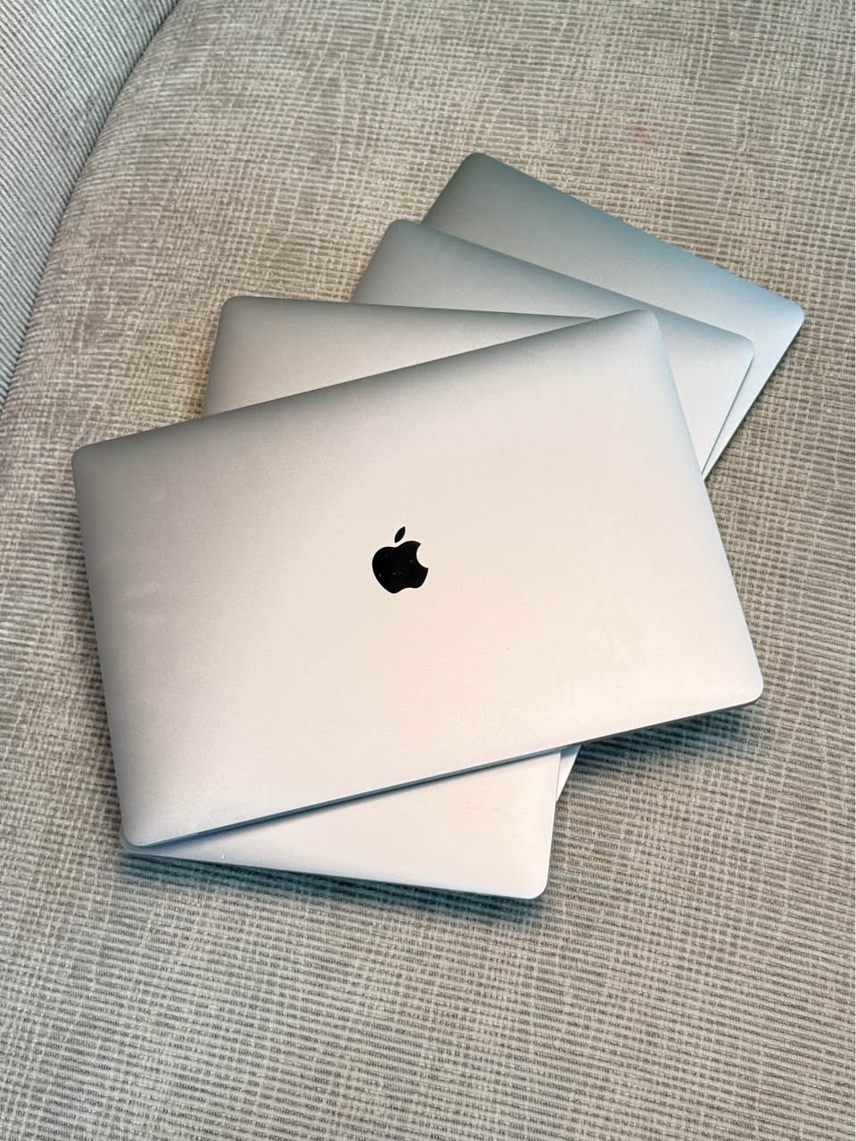A picture of MacBook pro core i9 2019