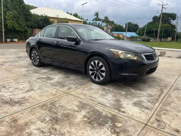 A picture of PURELY FIRST BODY 2008 HONDA ACCORD GOING FOR 4 7