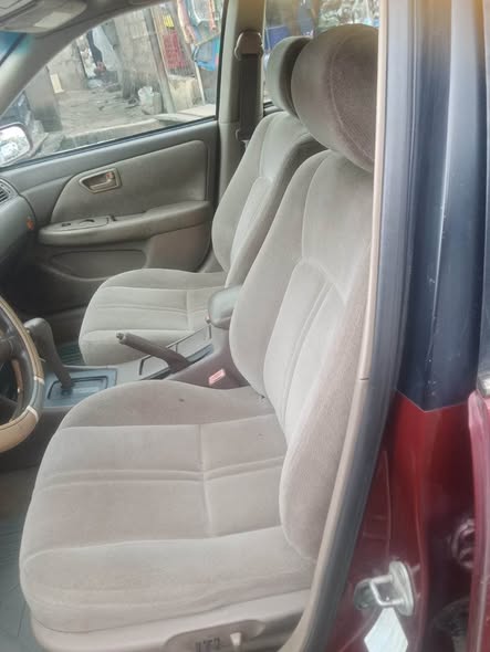A picture of Registered Toyota Camry 2001 Droplight