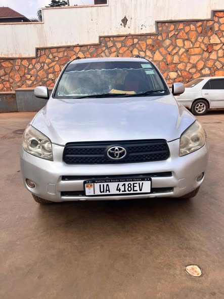 A picture of RAV4 2009