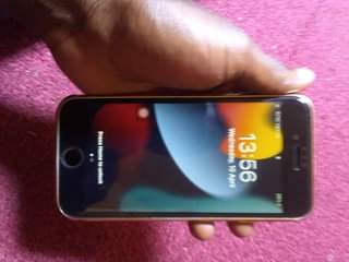 A picture of IPhone 7 original