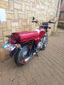 A picture of We sell good condition second hand bikes kol or wtsup
