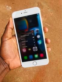 A picture of iPhone 6s 32Gb at 200k
