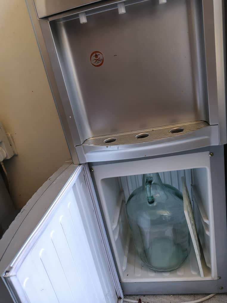 A picture of Water dispenser at 150k