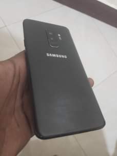 A picture of Samsung S9 