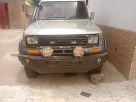 A picture of Land cruiser Prado EX