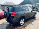 A picture of 07 Toyota RAV4