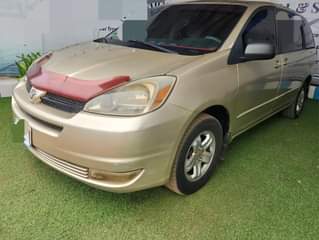A picture of Toyota Sienna in good working condition
