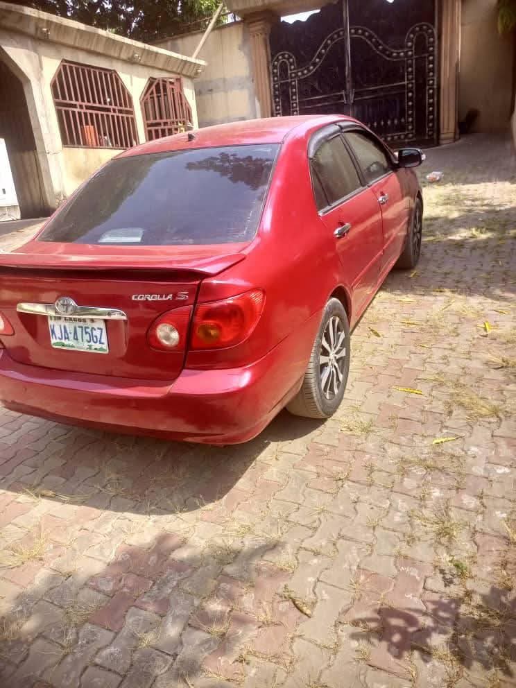 A picture of 05 Toyota Corolla
