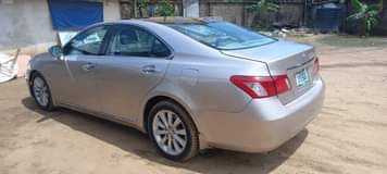 A picture of 2007 pano roof es 350 3 3 Buyer settles 100k