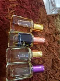 A picture of I sell oil perfumes