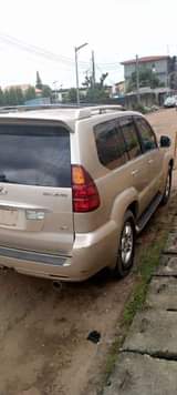 A picture of 2007 Nigeria use Lexus GX470 GX470