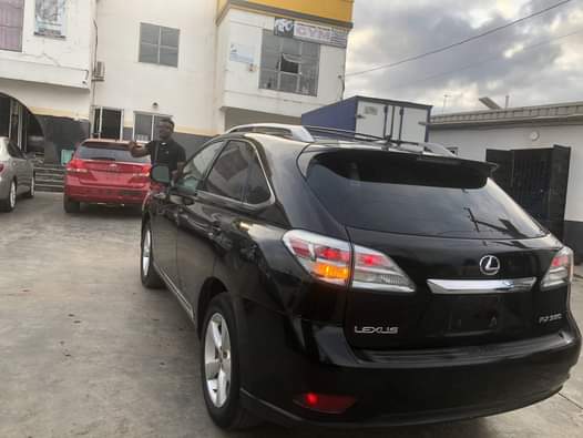 A picture of Few months used 2010 Lexus RX 350 pure first body