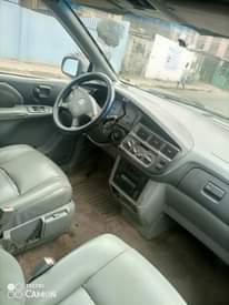 A picture of Toyota sienna 2000 model first body pan everything working perfectly