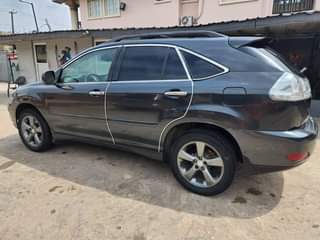 A picture of 2005 Lexus Rx LE