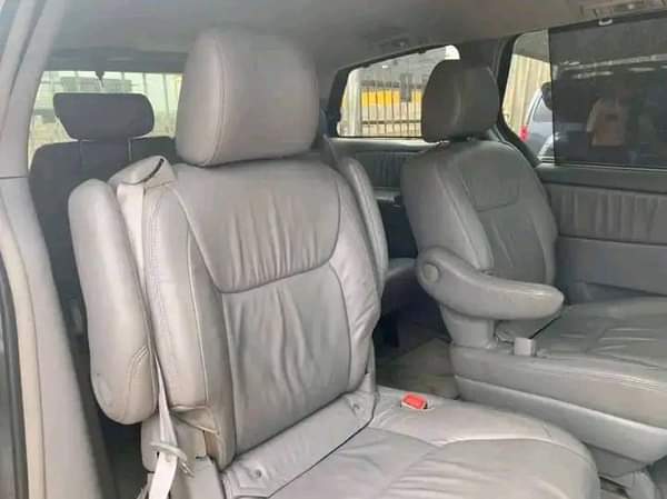 A picture of 08126875137 Auction Auction Auction Brand 2005 TOYOTA SIENNA FOR SALE