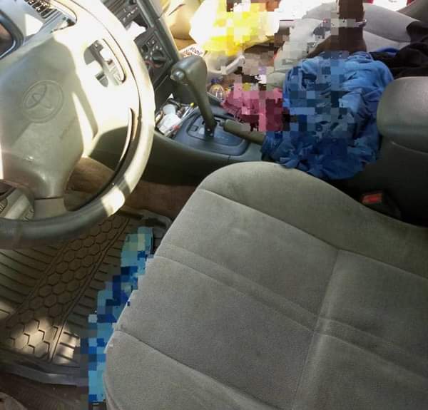 A picture of TINYLIGHT CAMRY 4 Plugs Good Engine and Gearbox AC WORKING