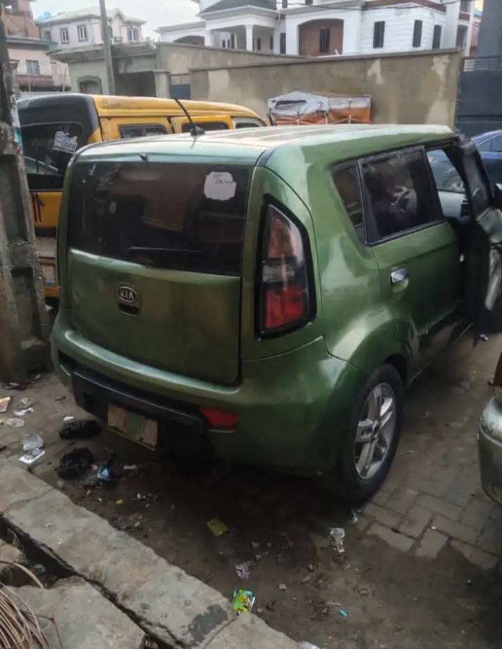 A picture of KIA car