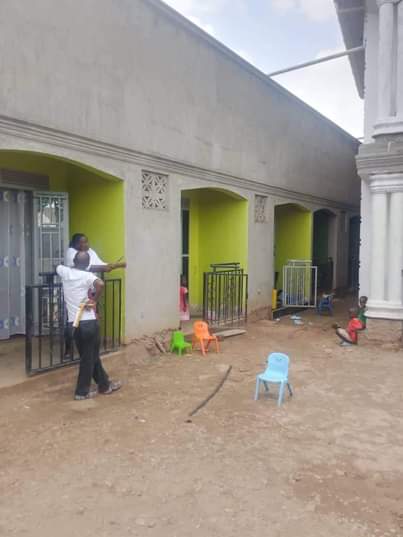 A picture of  QUICK SALE QUICK SALE FLAT HOUSE AND 5 DOUBLE
