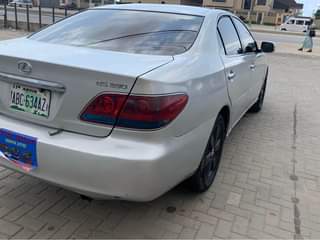 A picture of Lexus e330 2006 model