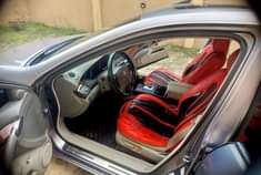 A picture of ACURA RL 2005