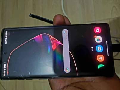 A picture of SAMSUNG GALAXY NOTE10