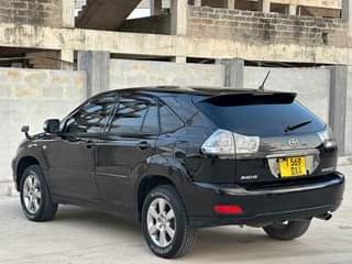 A picture of WhatsApp call 2557 6248 3424 TOYOTA HARRIER DXA Location DSM