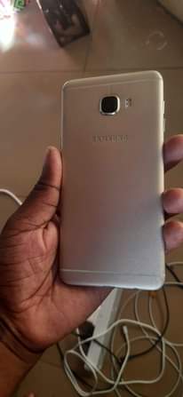 A picture of Samsung c7