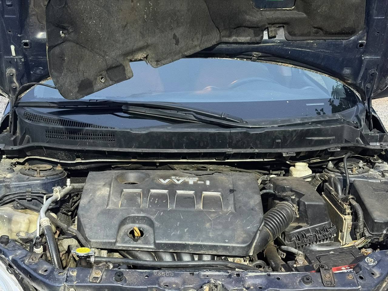 A picture of Mad Distress alert Belgium grade Toyota Matrix 2009 model with