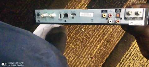 A picture of Dstv inauzwa sio kama zasasa zile za aman mwen
