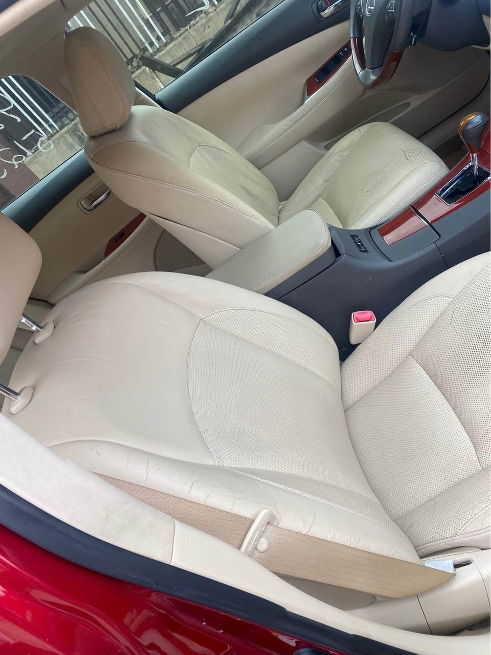 A picture of 2012 Es350 Lexus