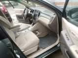 A picture of 2005 model Highlander