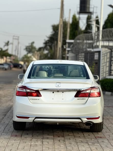 A picture of DISTRESS SALE Honda Accord Ex l Low mileage Model 2016