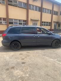 A picture of 2008 Toyota Sienna