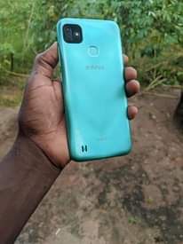 A picture of Infinix smart hd hii apa kipengele batree tu gb32 ram2