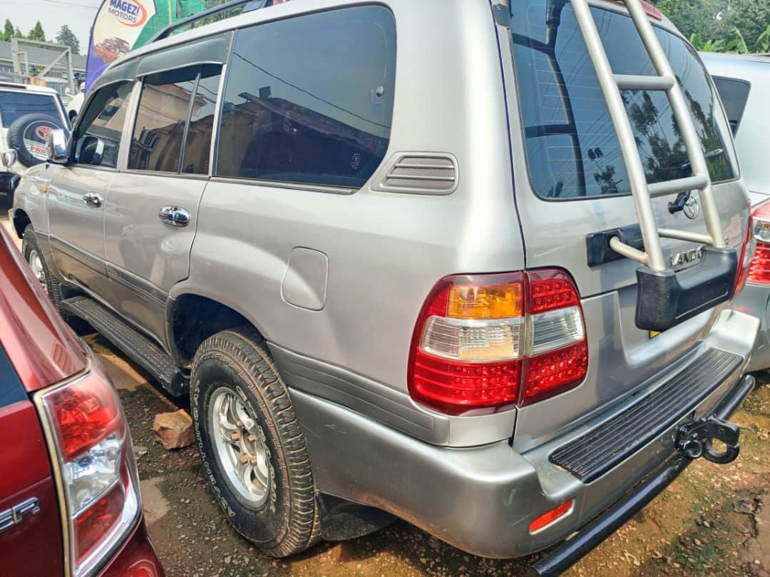 A picture of Land cruiser diesel engine for sale