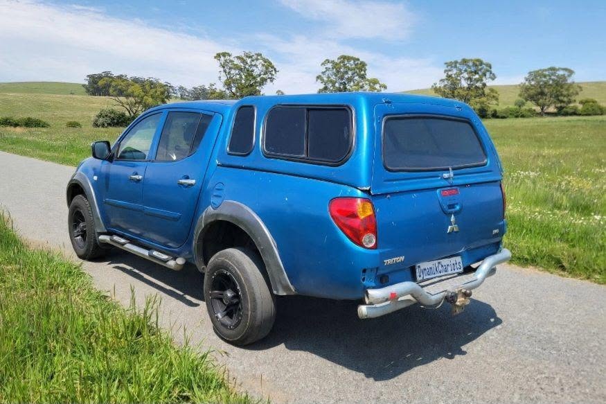 mitsubishi triton