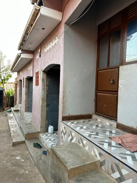 A picture of MAKING 1M PER MONTH IN MATUGA TOWN SELLING AT 60M