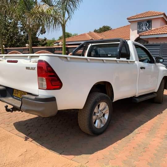 used toyota hilux