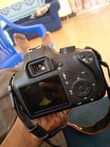 A picture of Canon 4000D iyo apo ipo kwenye condition nzuri kbx lens