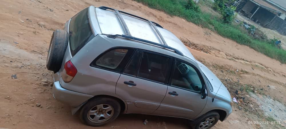 A picture of Toyota RAV4 2002
