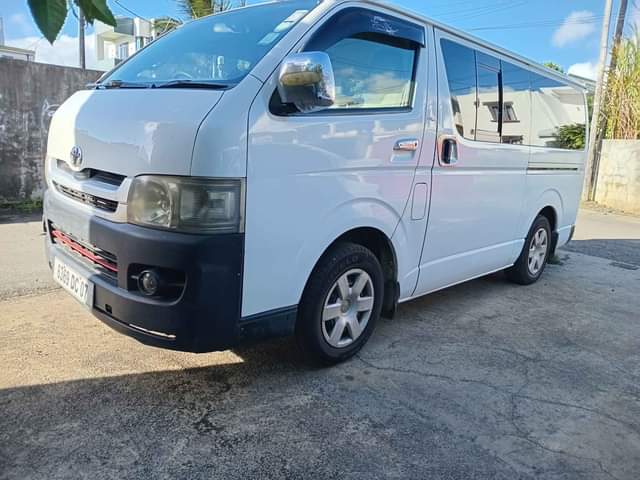 used toyota hiace