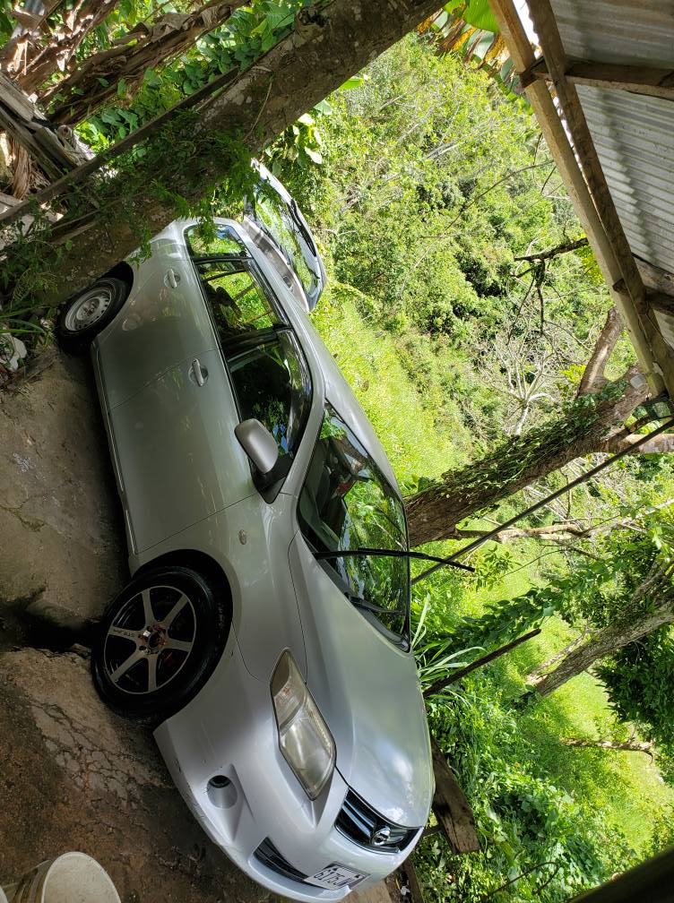 toyota fielder
