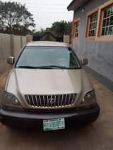 A picture of Lexus 300 05
