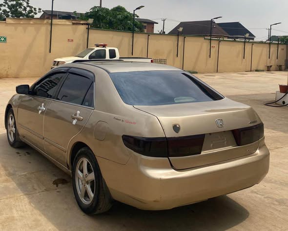 A picture of Honda Accord 2005