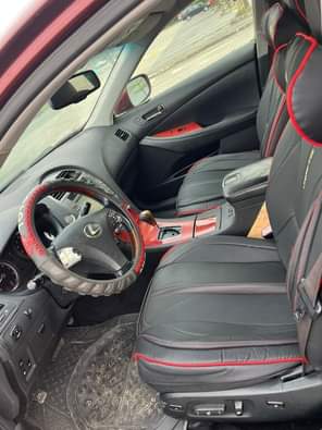 A picture of 2008 model es350 Few months use First body Buy and