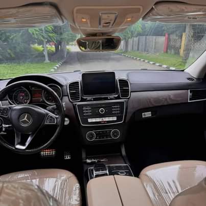 A picture of FOR SALE Super Clean Foreign used Mercedes Benz GLE450 fullest