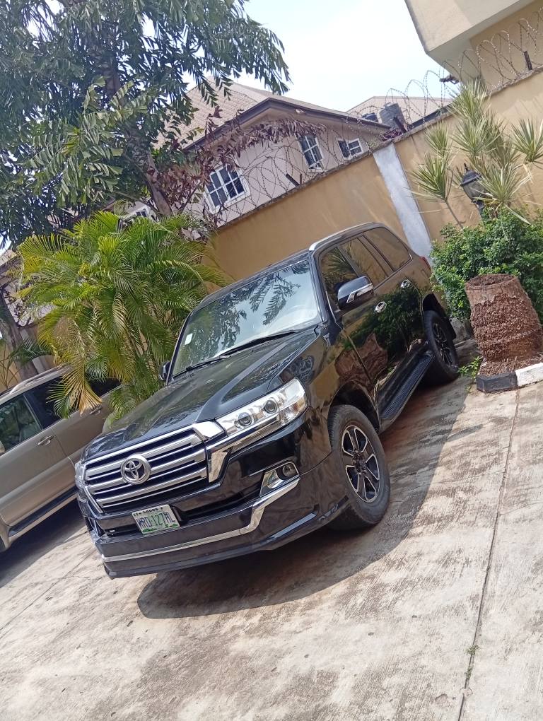 A picture of Land cruiser